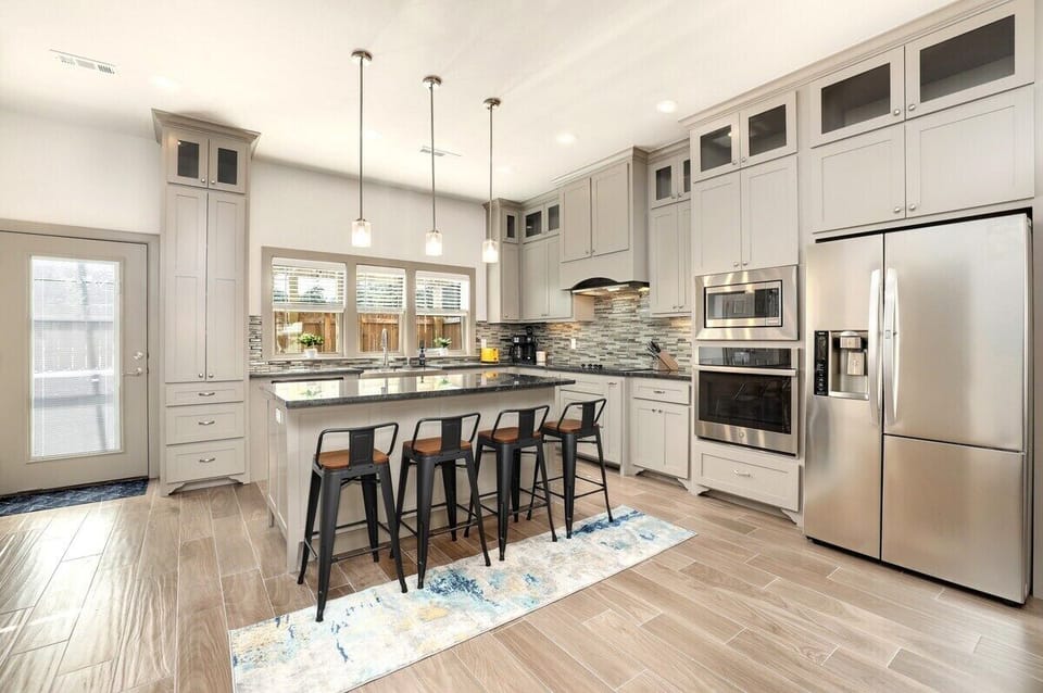 Whip up tasty meals in our fully equipped kitchen, complete with luxury finishes and top-of-the-line appliances.