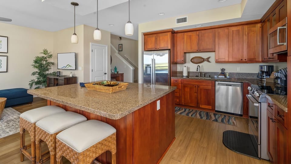 Pili Mai Resort at Poipu #10E - Fully Equipped Kitchen & Breakfast Bar - Parrish Kauai