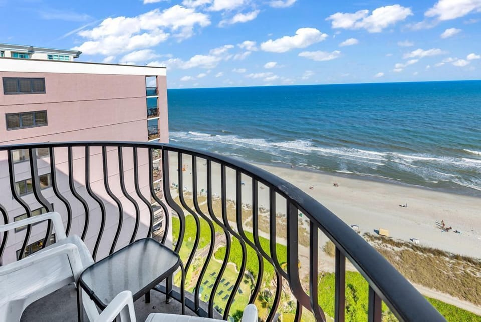 Balcony/ocean view