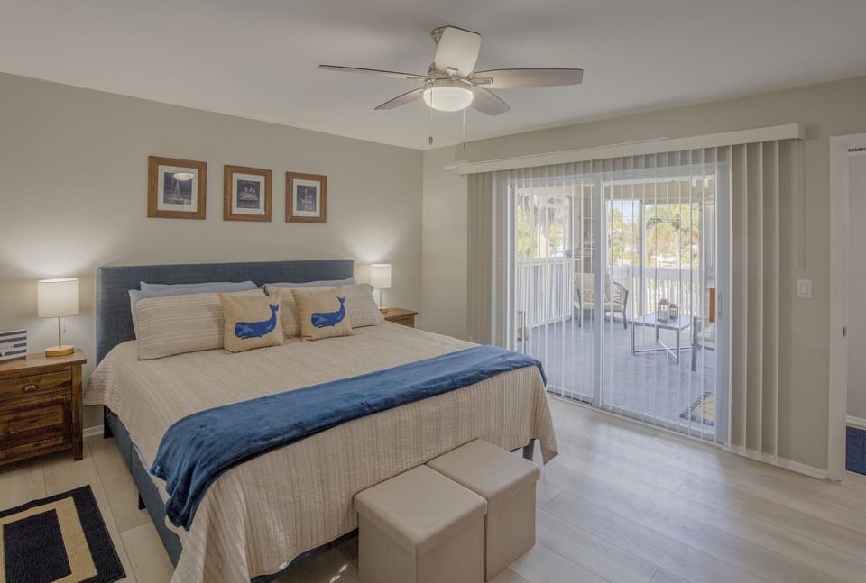 Apartment, 2 Bedrooms, Pool Access, Pool View | 2 bedrooms, individually decorated, bed sheets