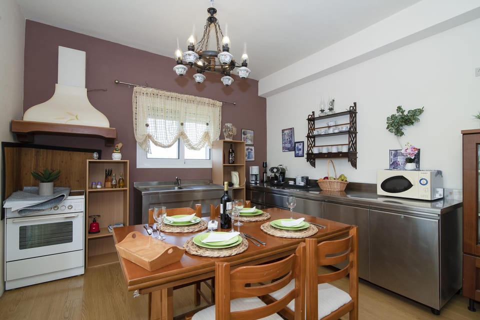 Family House, Multiple Bedrooms, Mountainside (The House Olympia) | Private kitchen | Fridge, microwave, oven, stovetop