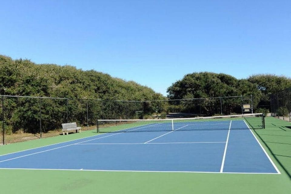 Community Tennis Courts