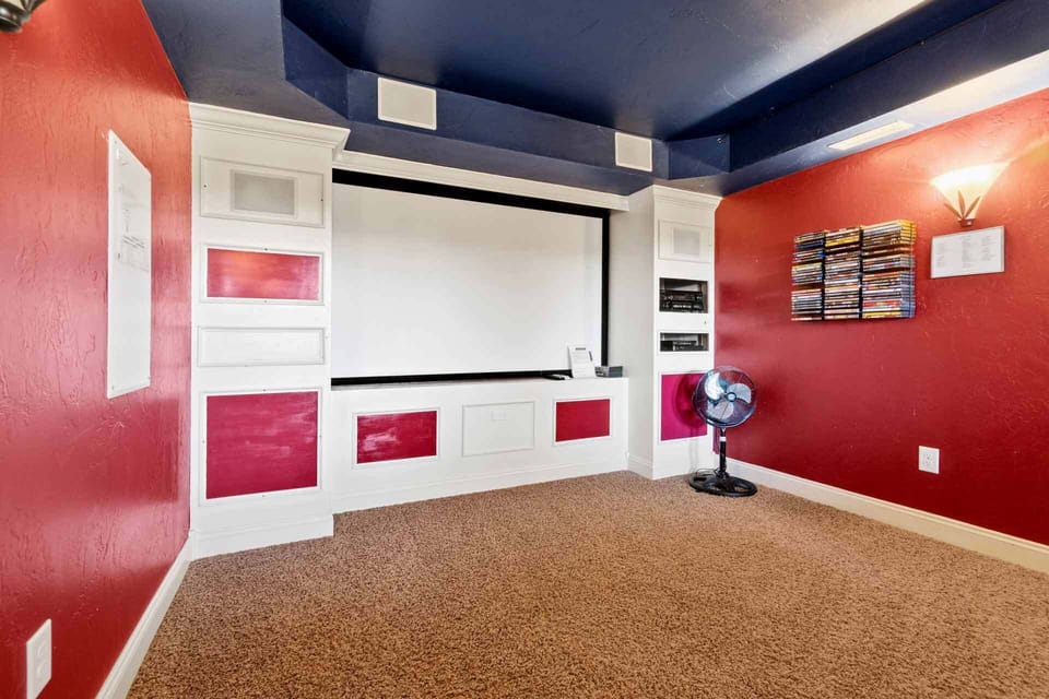 Surf-or-Sound-Realty-119-Island-Royale-Movie-Room-2