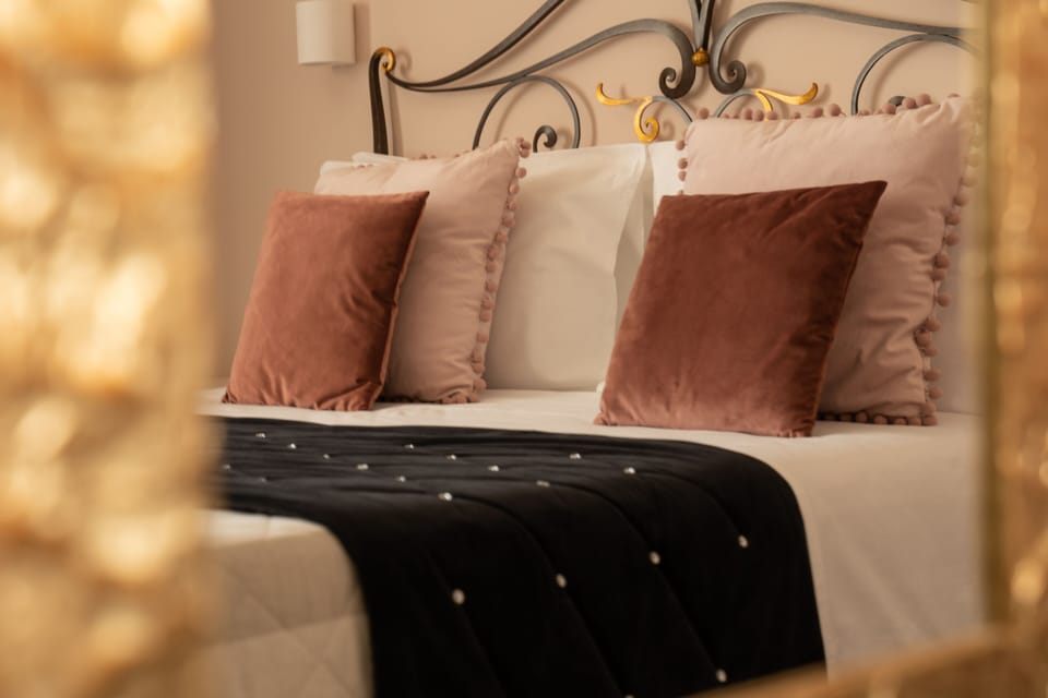 Deluxe Room, 1 Double Bed | WiFi (free)