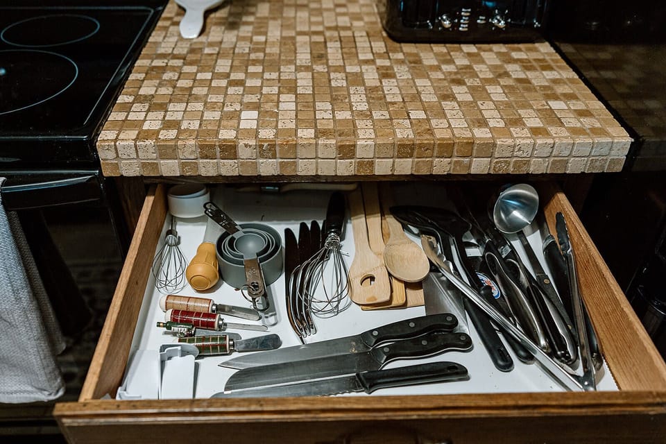 Fully Stocked Kitchen 
