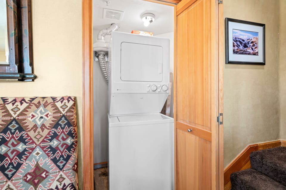 Washer & Dryer