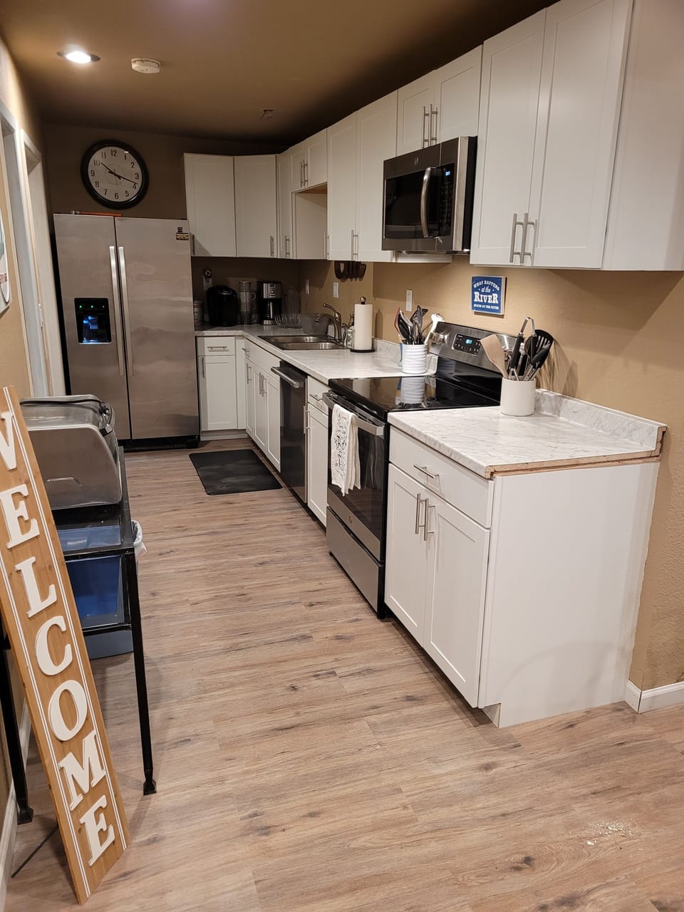 Fully Stocked Kitchen