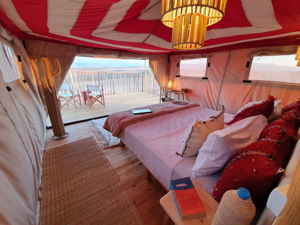 In-room safe, free WiFi, bed sheets