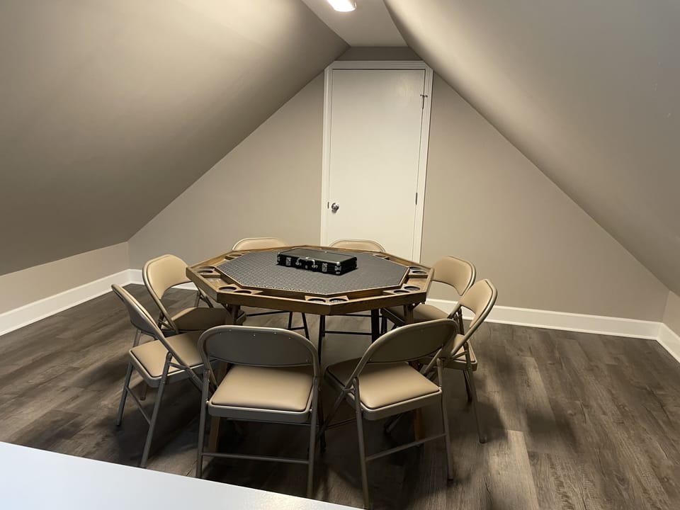 Garage Bonus/Poker Room