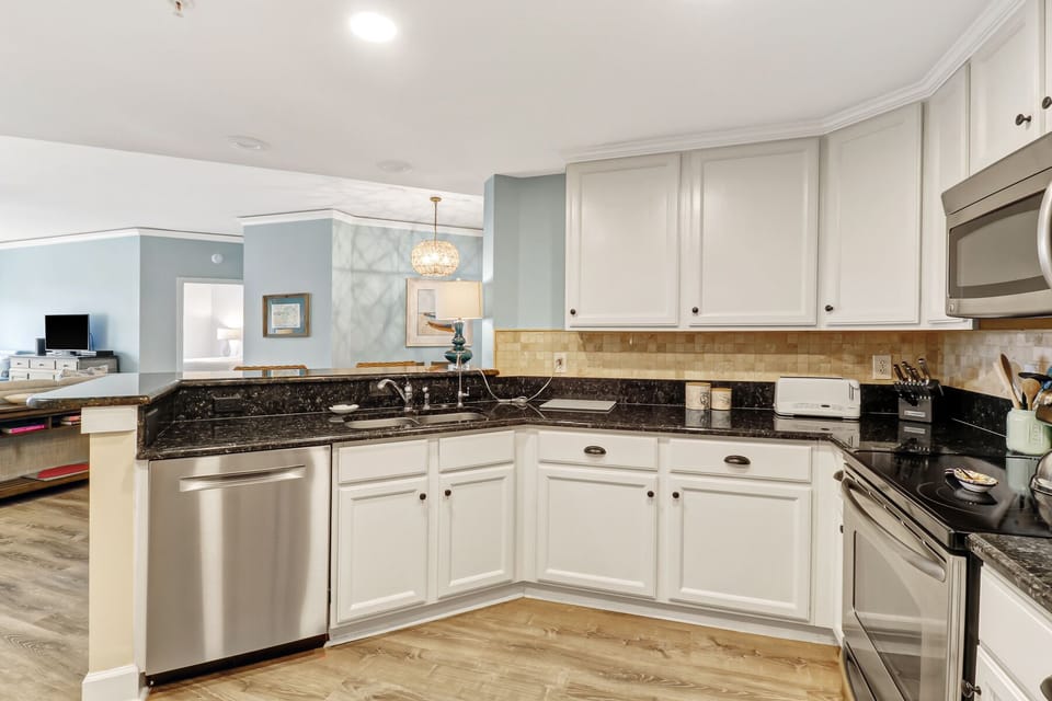 5305 Hampton Place | Kitchen - 5305 Hampton Place | Kitchen