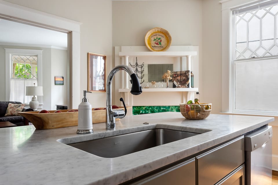 Downtown Luxury | Rutledge Avenue Inn (Suite A)