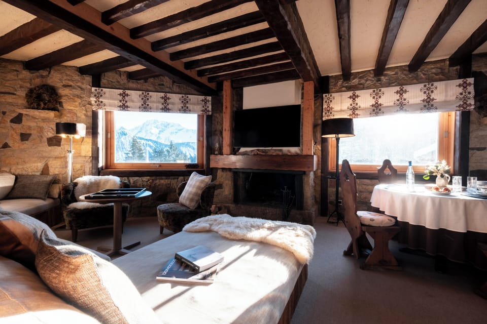 Chalet Suite | Premium bedding, minibar, in-room safe, blackout drapes