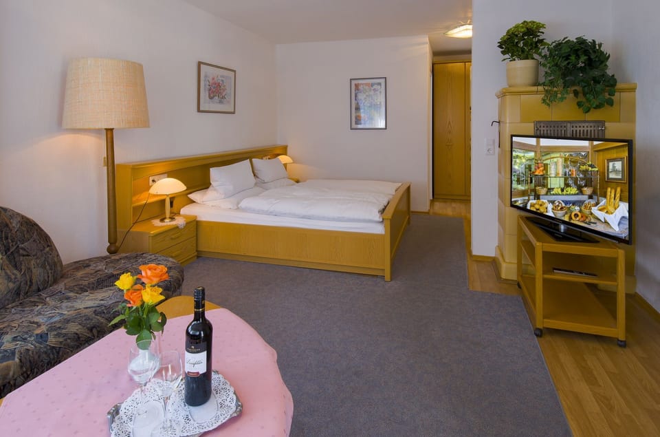 In-room safe, desk, free WiFi, bed sheets