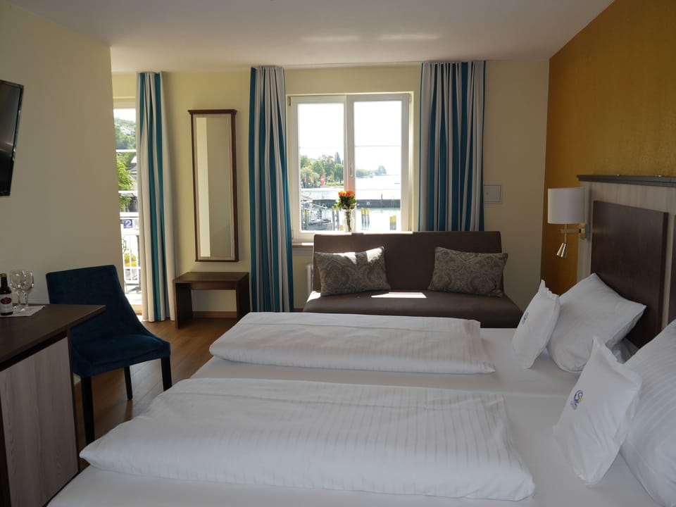 In-room safe, desk, blackout drapes, soundproofing