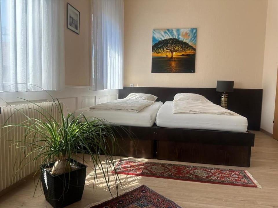 Comfort Double Room, Non Smoking | Desk, WiFi (free), bed sheets