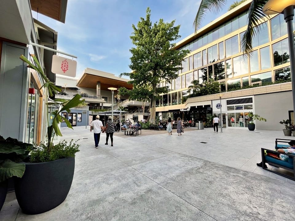 Cocowalk with movie theatre, shops, restaurants, bars and ice cream parlors. 