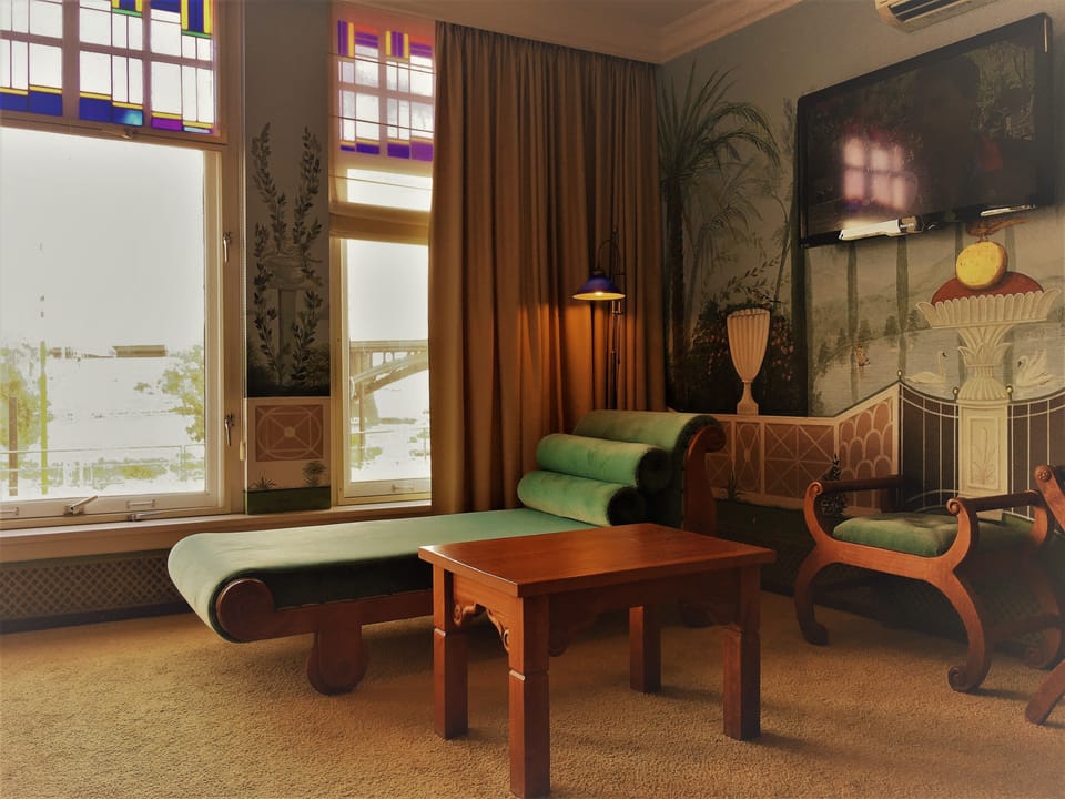 Standard Suite | In-room safe, desk, iron/ironing board, free WiFi