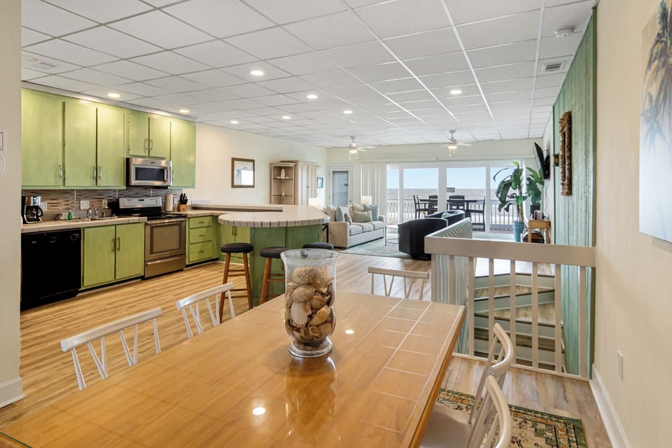 Kitchen

3rd Floor
