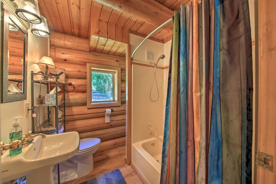 Full Bathroom
