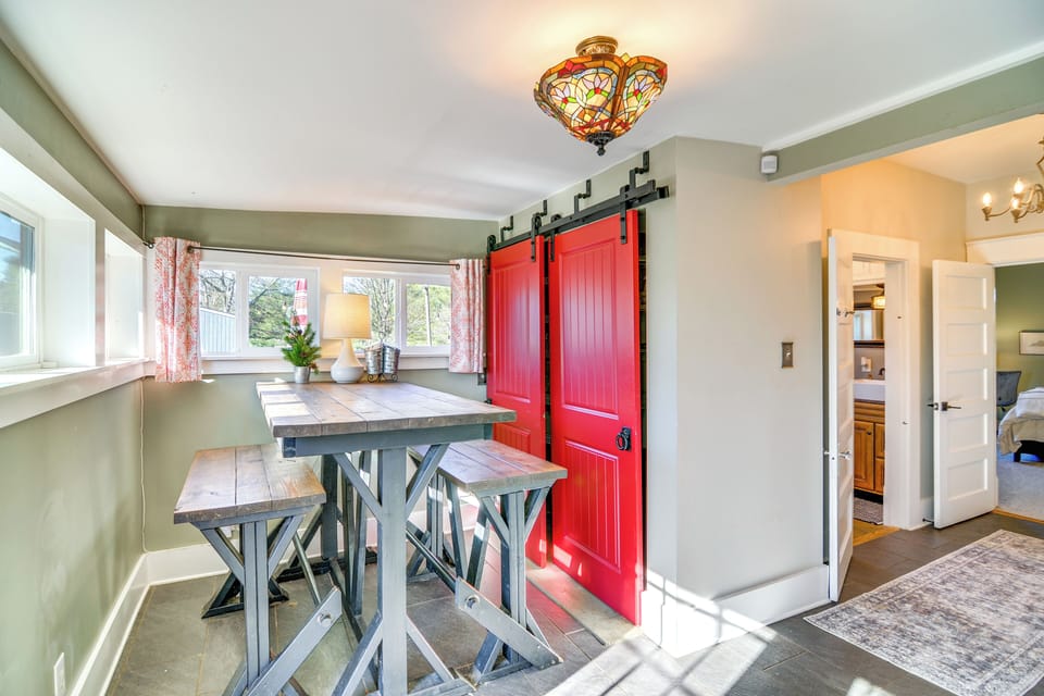Dining Area | 1st Floor | Central A/C & Heating