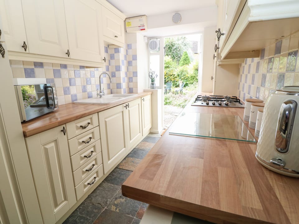 Cottage | Interior