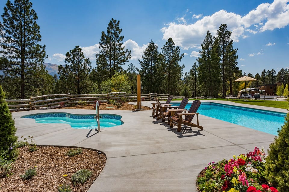Outdoor Heated Pool & Hot Tub