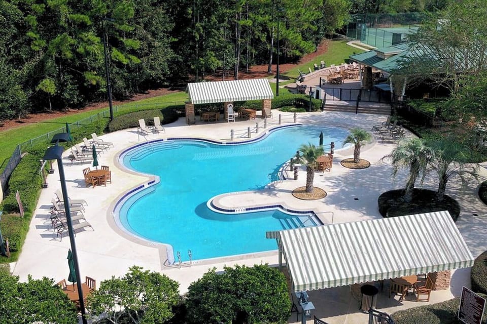 K&B Zero Entry Pool