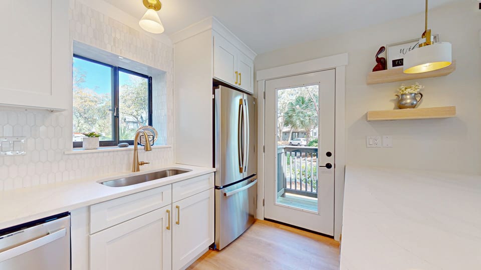 Newly Renovated Kitchen