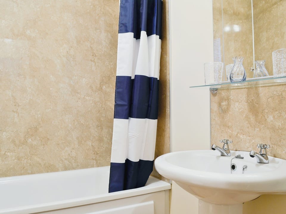 Bathroom | The Cottage, Banavie near Fort William