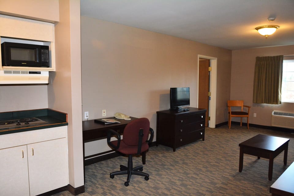 Suite | Living area | LCD TV