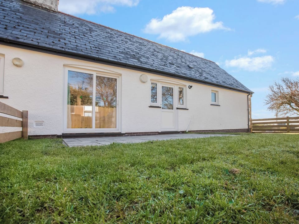 Exterior | Oyster Catchers - Celtic Haven Resort, Lydstep, near Tenby