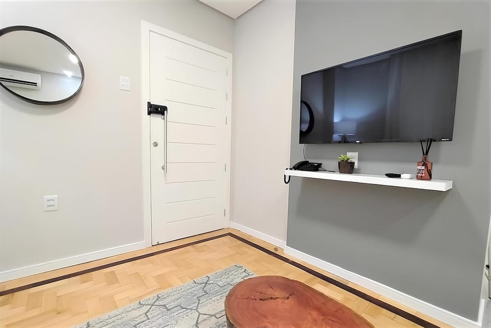 Apartment | Living area | 42-inch TV with digital channels, Netflix, streaming services