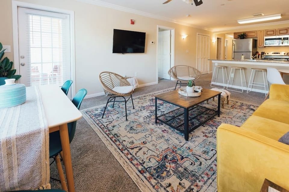 We're big fans of how open the space is.