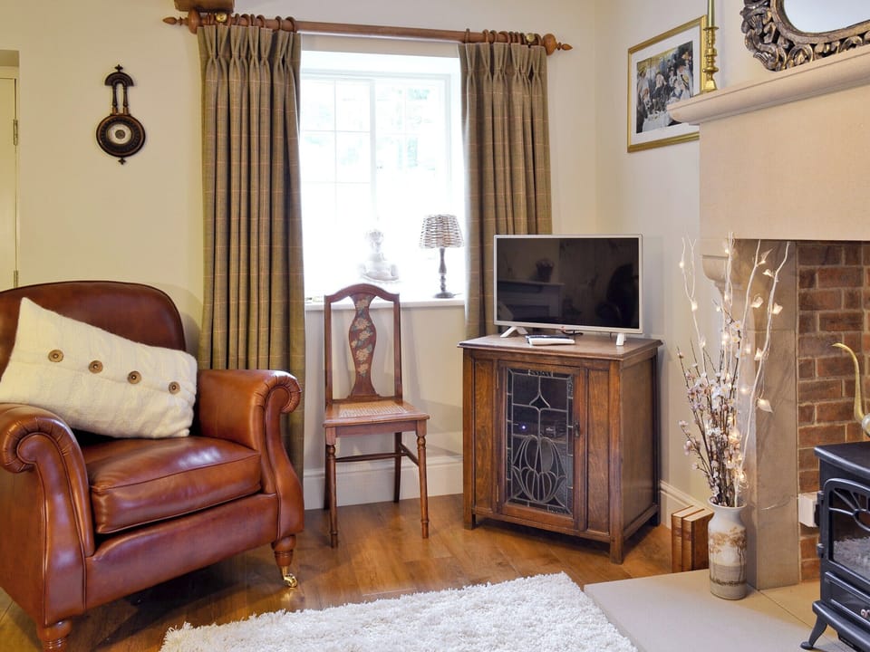 Living room/dining room | Mill Race Cottage, Bakewell