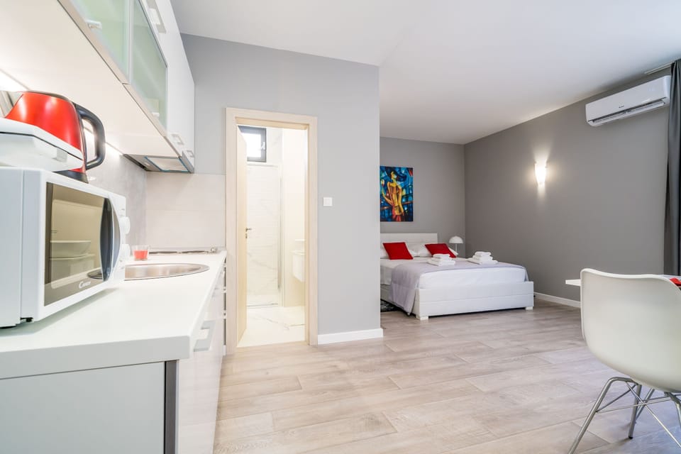 Kitchenette