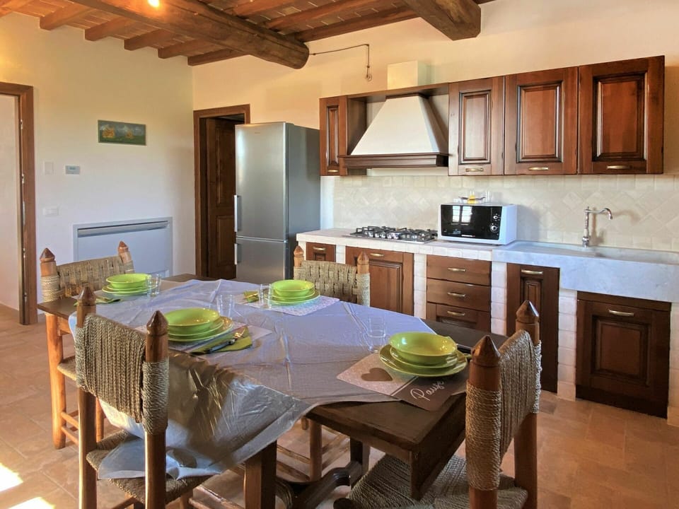 Table, Cabinetry, Furniture, Countertop, Property, Chair, Sink, Kitchen Sink, Wood, Kitchen