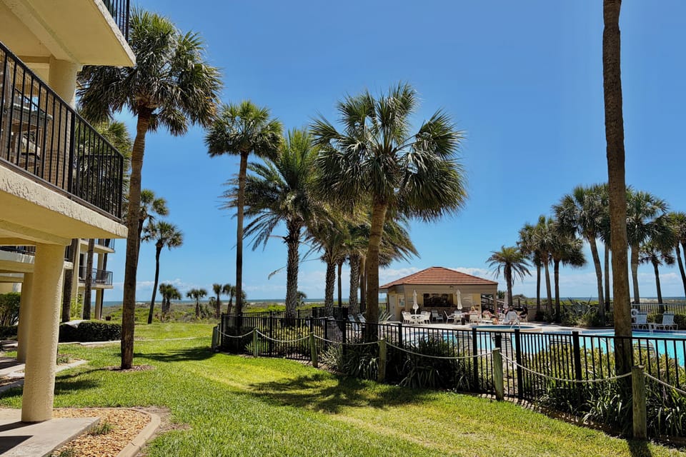 Ocean side view/pool view from patio