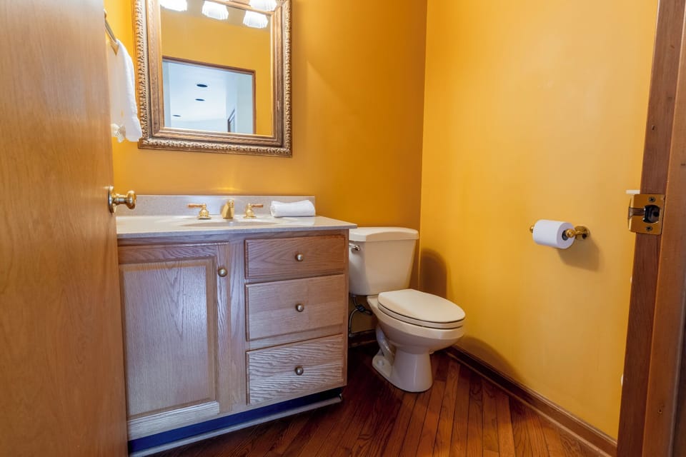 Main Level | Powder Room