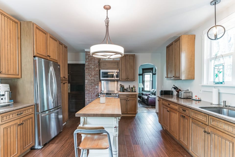 Cottage, 4 Bedrooms | Private kitchen | Coffee/tea maker, fridge, oven, toaster