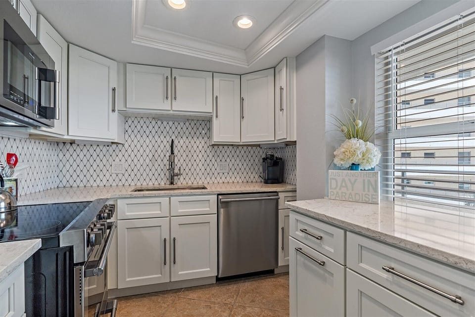 Kitchen with both Keurig and drip coffee