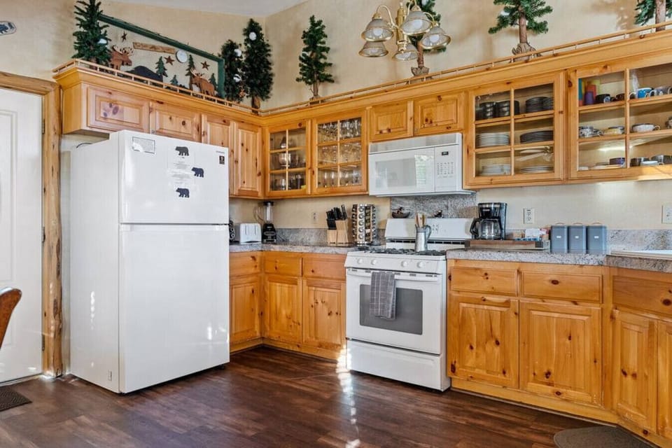 We have it all for you.  This kitchen is fully stocked with everything you could possibly want and need.