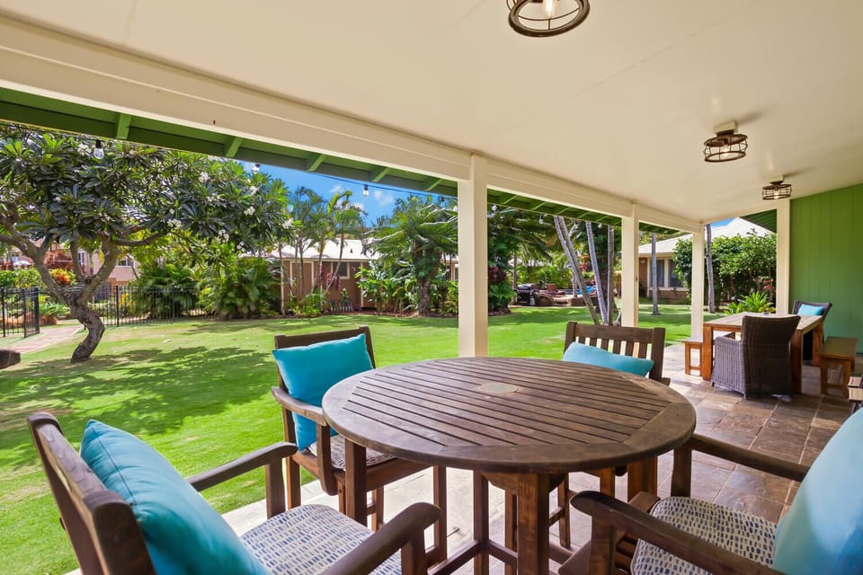 Lanai high top table