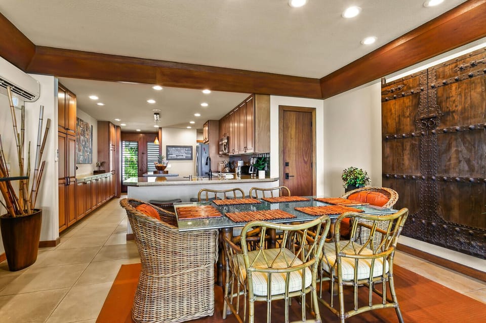 Dining Room (2)