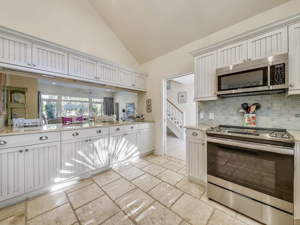 Kitchen at 6 Ruddy Turnstone