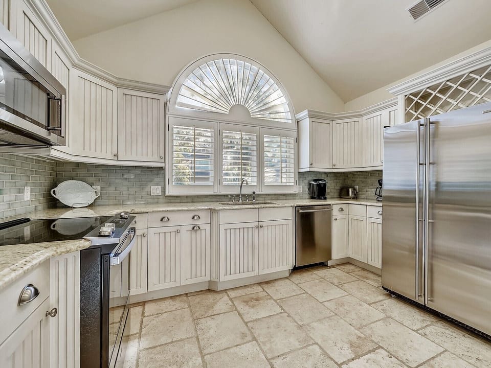 Kitchen with Stainless Steel Appliances at 6 Ruddy Turnstone