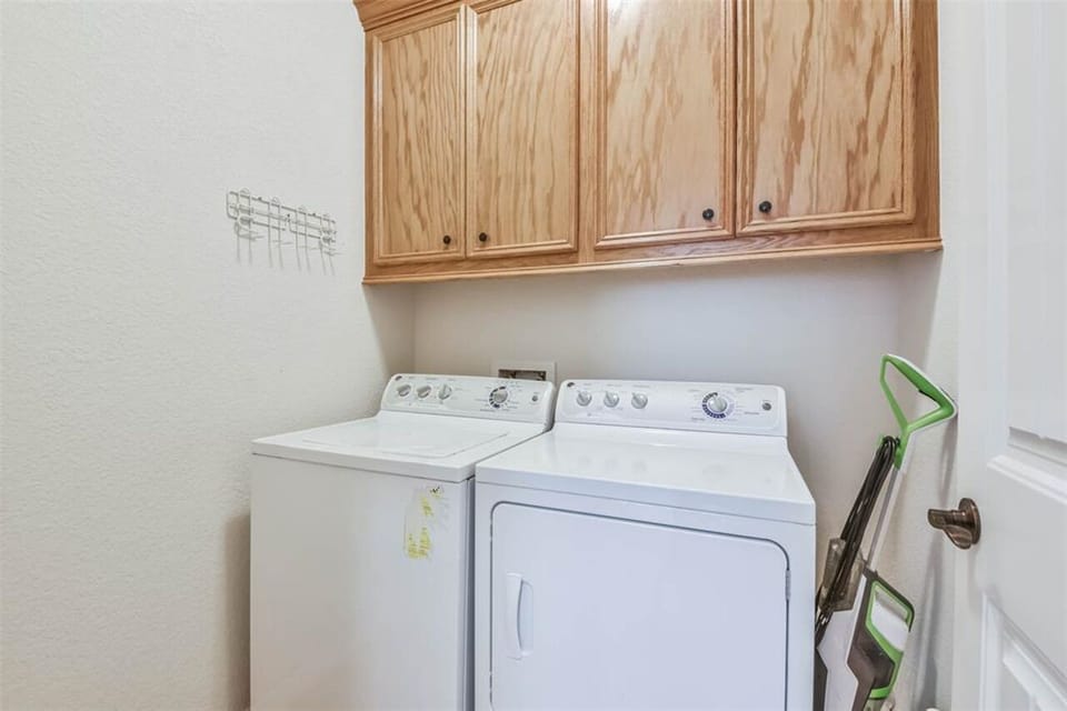 GE Washer and Dryer downstairs