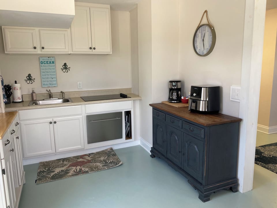 Kitchenette