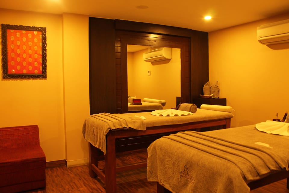 Hotel Surya Hotel in Varanasi