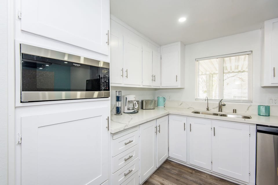 Full stock kitchen 