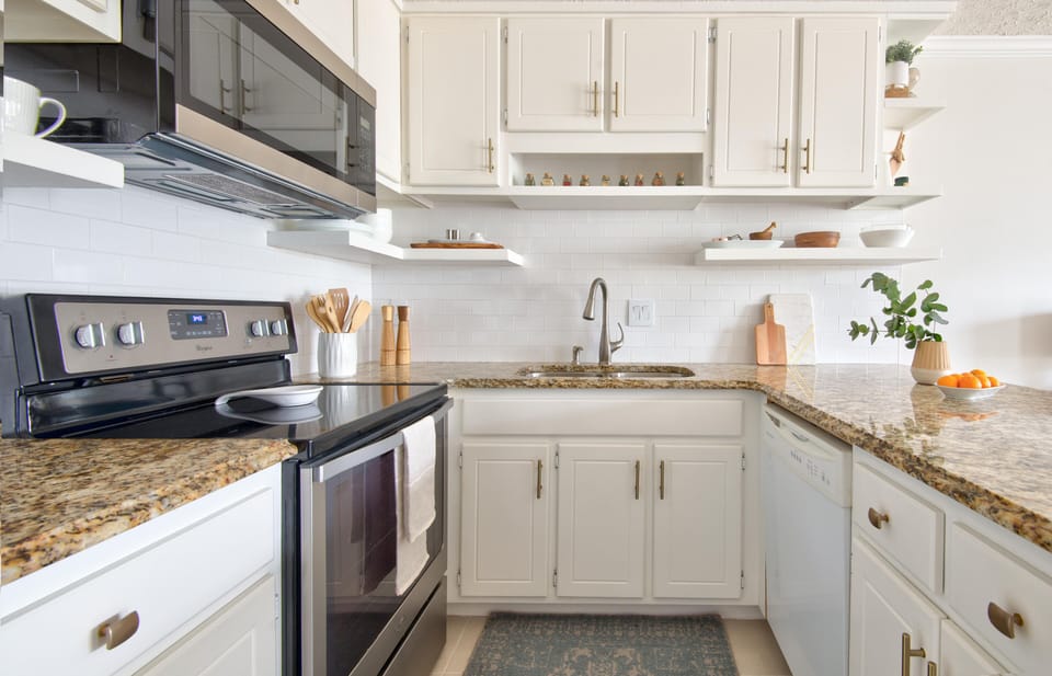 Kitchen with dishwasher